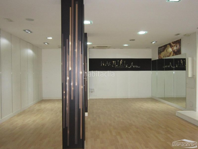 Foto df279645-9c12-4c2c-b8d2-80da52006d67. Local comercial a Centro Lucena