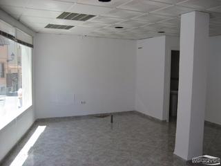 Locale commerciale in El Valle