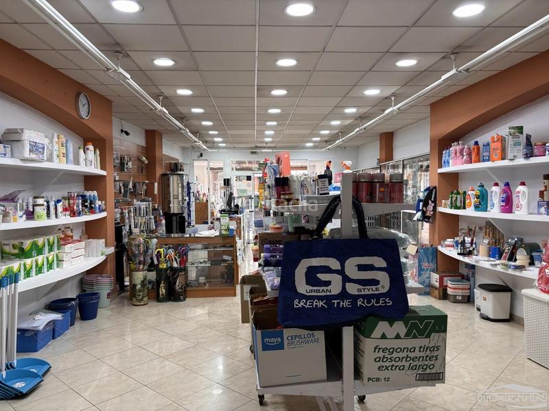 Foto 6c83e245-36eb-476c-a6e1-e62629284111. Locale commerciale in Centro Lucena