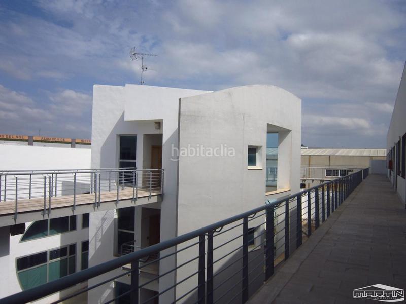 Foto dcb29e0c-03a2-4e24-a88c-a5467980e99c. Ufficio in Las Vegas - Campoaras Lucena