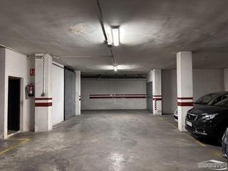 Parking voiture à Ciudad de lima 1