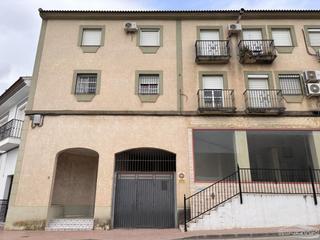 Flat in Avenida de la venta 2