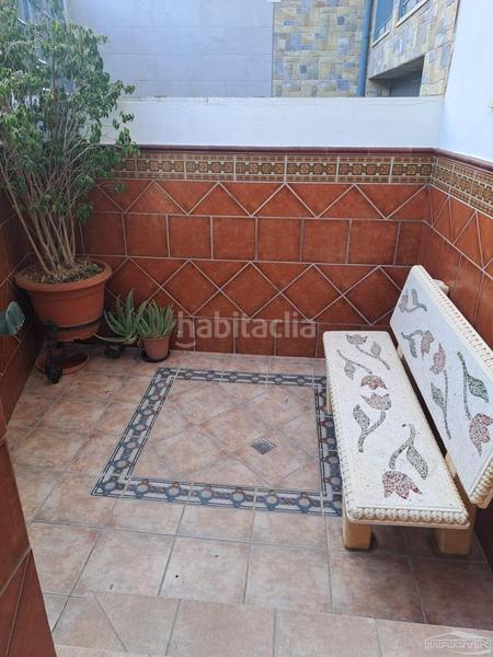 Foto ecaa2d4a-3e1c-46fc-a0d4-d13c320605cd. Casa en jardín Lucena Lucena