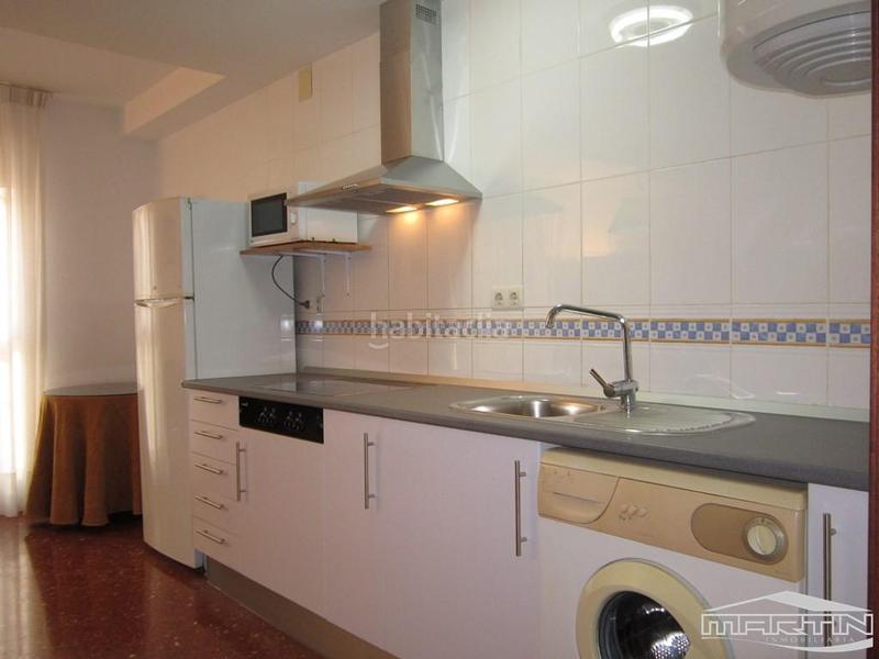 Foto cce93f60-3ef4-498c-b57e-47e39938e53b. Ground floor in Centro Lucena