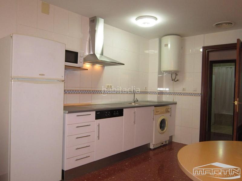 Foto 62084a2d-be13-4c4a-a4e3-f801b25a98c1. Planta baixa a Centro Lucena
