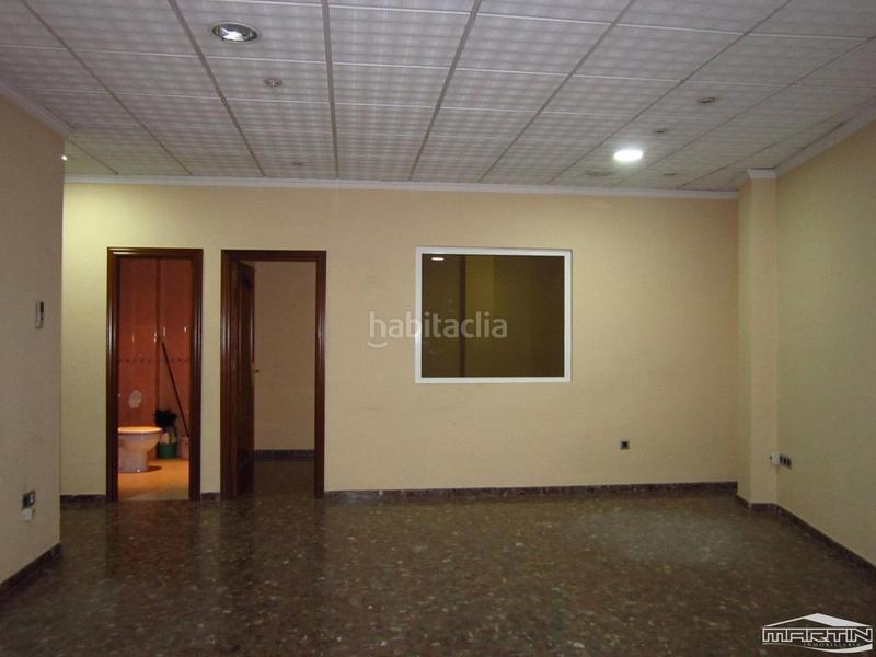 Foto e98a4f42-cd93-448c-a4eb-1ac2db6e5f45. Alquiler oficina en Centro Lucena