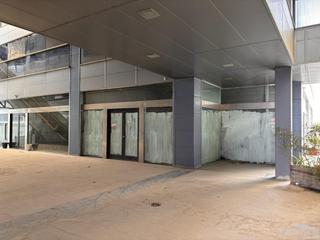 Business premise in Luisa Lopez Fijo 1