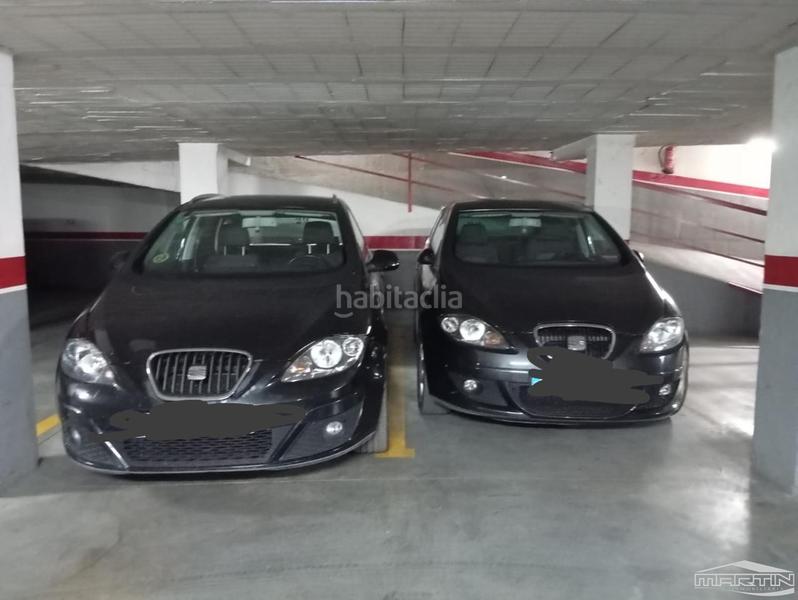 Foto c329fcbc-b267-4c3c-888e-014b59191807. Miete autoparkplatz in Centro Lucena