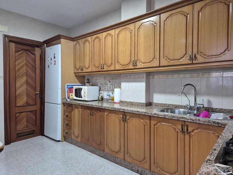 Foto 7a276c5b-13bf-4920-b84a-69e7812e9b0d. Casa a jardín Lucena Lucena