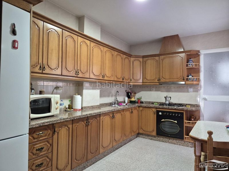 Foto 843e44ab-abd2-41ca-b524-79cc3892518d. Casa a jardín Lucena Lucena