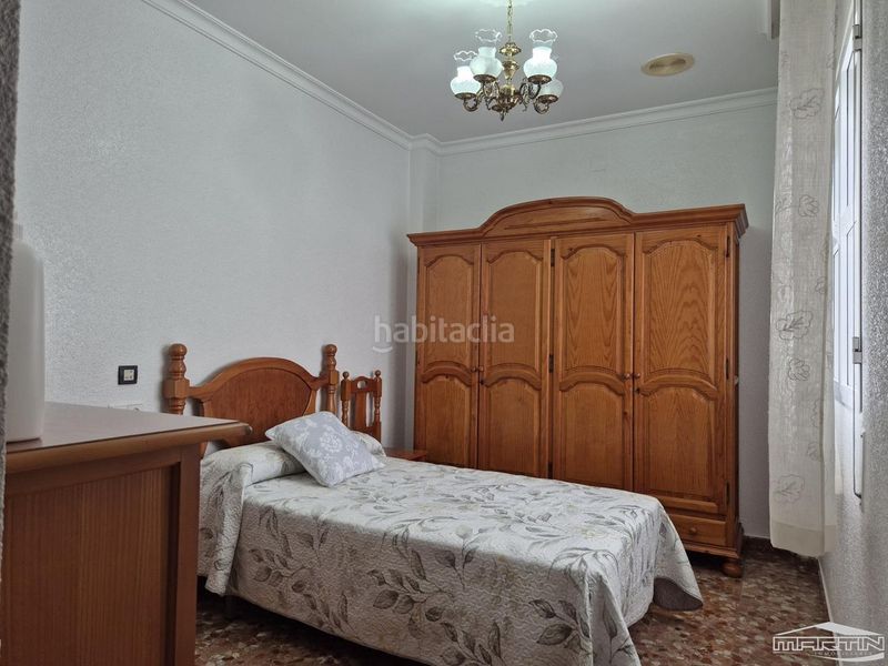 Foto ad2b01ba-b73d-45cc-9e1c-8981c84c3b8e. Casa a jardín Lucena Lucena