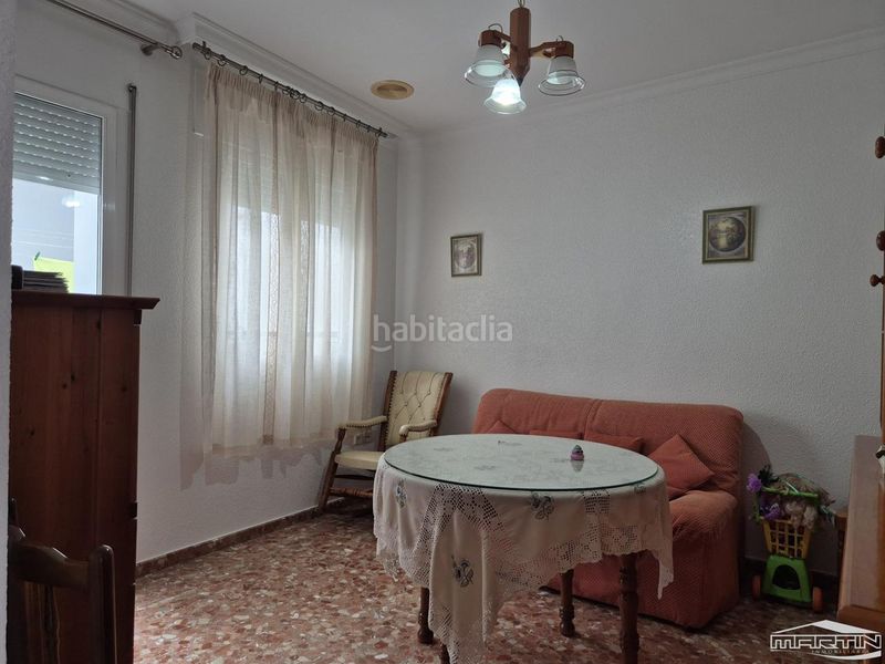 Foto efd06520-7ef2-46ec-b6a7-27af89e9c3de. Casa a jardín Lucena Lucena