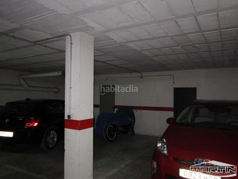 Foto 005fe849-ffe9-4087-b05b-1818342754f3. Aparcament cotxe a El Valle Lucena