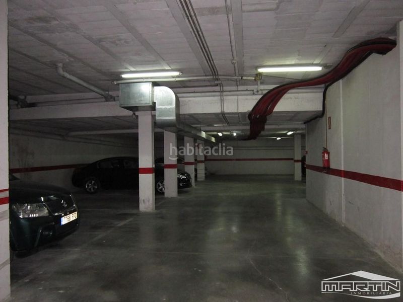 Foto 2af1a3c9-81be-40bd-89bb-0a8dc5682666. Aparcament cotxe a El Valle Lucena