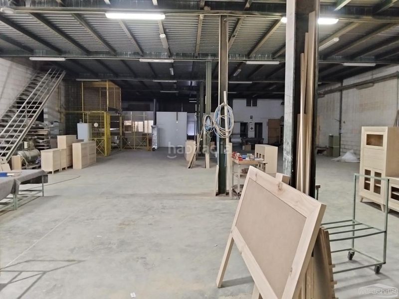 Foto 848b1b3e-a09f-48fd-b917-32e672181225. Nave industrial en Poleares Lucena