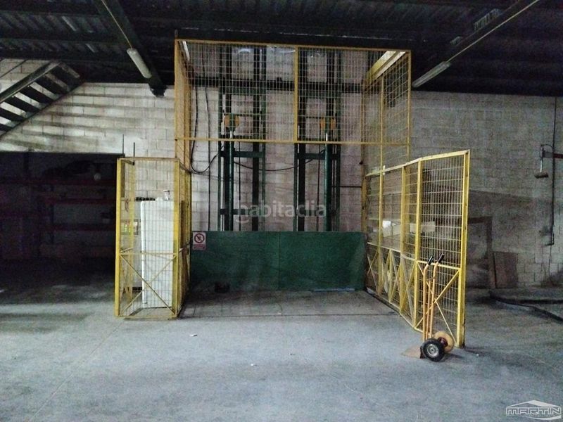 Foto e94d0e1c-7f3b-47db-920b-c0f71db4ba5d. Nave industrial en Poleares Lucena