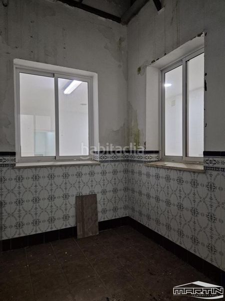 Foto ac6efc1b-6dd5-46d7-9640-4332cbd6bedc. Local comercial a Centro Lucena