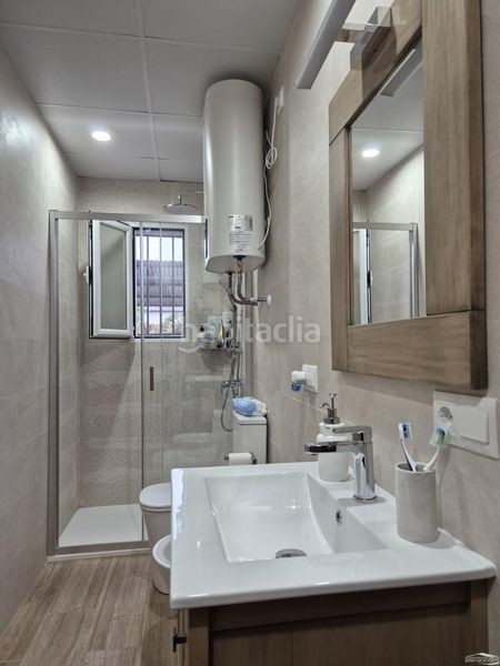 Foto 74f98696-8499-4975-9f2e-45d7465174fc. Casa amb piscina a Las Vegas - Campoaras Lucena