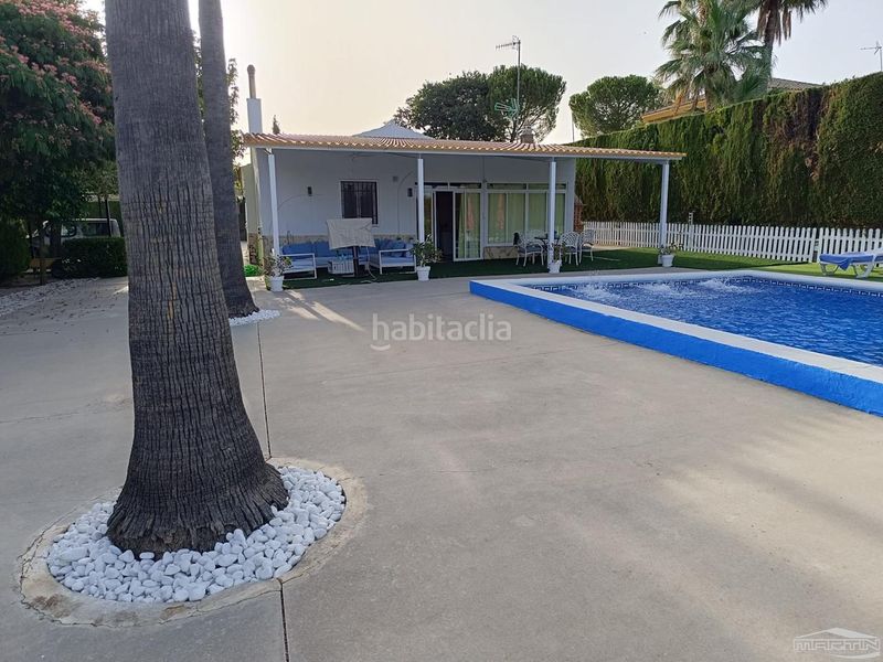 Foto cd87e3a4-e375-4164-b46d-d39234264ace. Casa amb piscina a Las Vegas - Campoaras Lucena