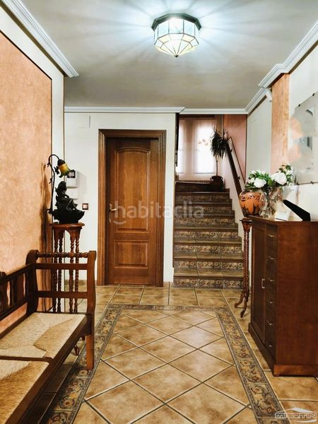 Foto 1216d83d-2a22-4b9b-b91c-7b906834f15f. Casa amb piscina a Poleares Lucena