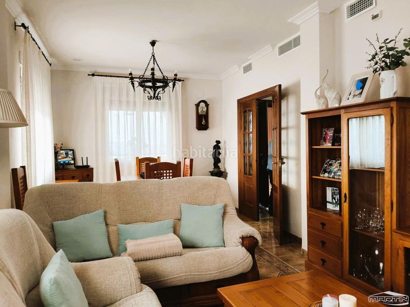 Foto 26ddbd15-8345-48a6-9728-4bb38a1d5282. Casa amb piscina a Poleares Lucena
