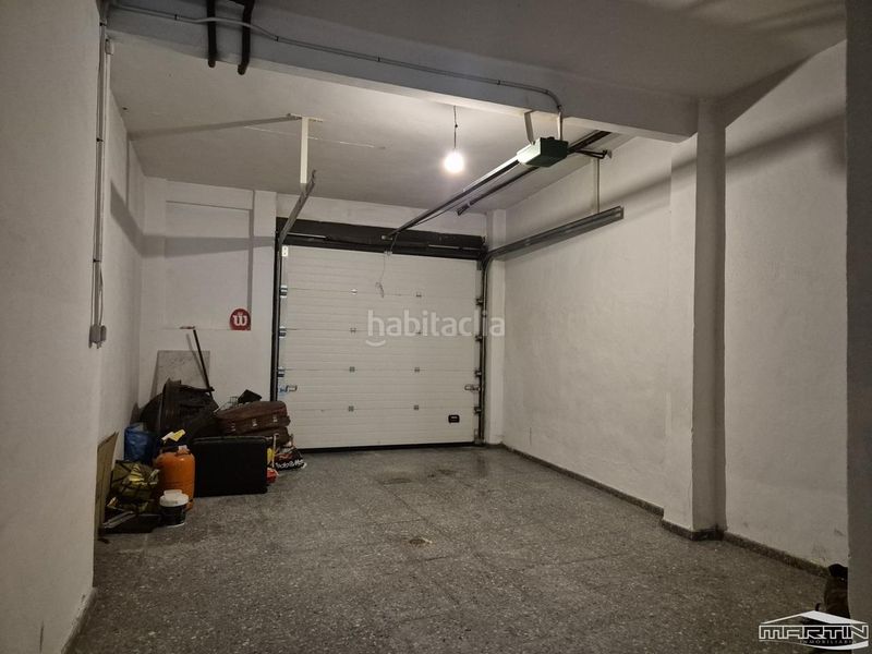 Foto 1b015632-b0e6-4e88-9aac-0b2b051dba91. Aparcament cotxe a Centro Lucena