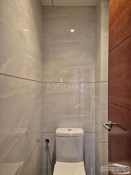 Foto 6639716a-428d-4ef4-bb7d-4d286ff69436. Alquiler local comercial en luisa lopez fijo 1 en Lucena