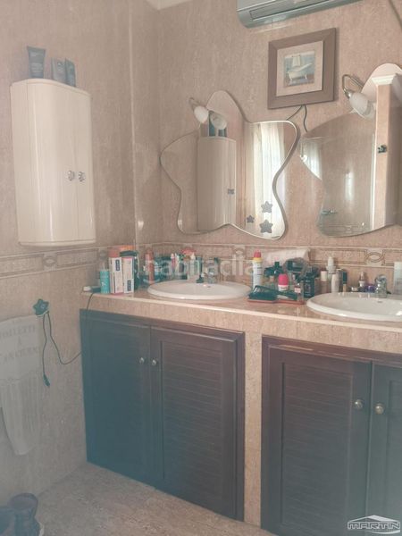 Foto c872cb0a-7aa3-4e0b-8294-e3b1972710e4. Casa a El Carmen - La Barrera Lucena