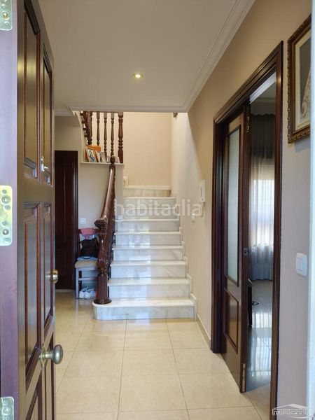 Foto f13ca76a-cf7e-4537-bee9-17048429eb39. Casa a El Carmen - La Barrera Lucena