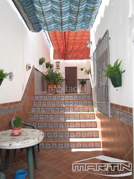Foto b91290c0-b235-4554-9f95-60d111e3bc95. Casa a El Carmen - La Barrera Lucena