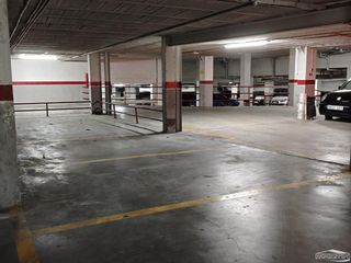 Lloguer Aparcament cotxe  Calle corralás