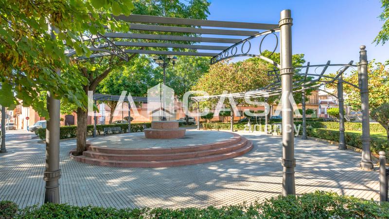Foto a083d742-9f5f-4eda-be2d-172d09e12d5f. Terreno residencial en Centro - Doña Mercedes Dos Hermanas