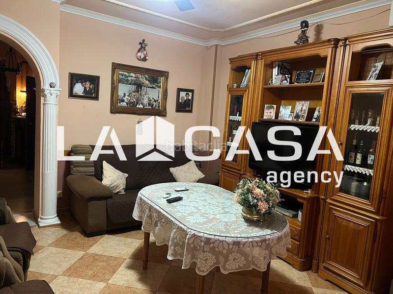 Foto fca57791-bf5a-4a77-93e6-0aabea7ad996. Casa a Centro - Doña Mercedes Dos Hermanas