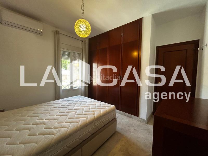 Foto 609c6f43-dc0a-42d0-83be-213450ad7e6c. Chalet con piscina in Olivar de Quintos Montequinto