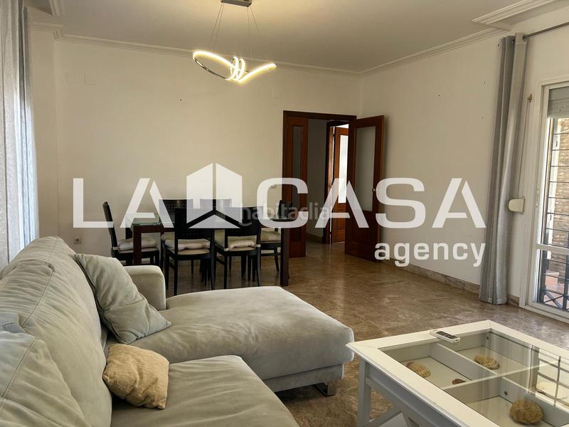 Foto bc06910e-5634-4c96-8b99-de7cff616971. Chalet con piscina in Olivar de Quintos Montequinto