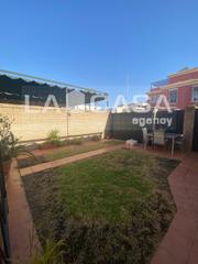 Maison à Arco Norte - Avda España. Casa con entrada para vehículo, patio trasero y piscina comunita