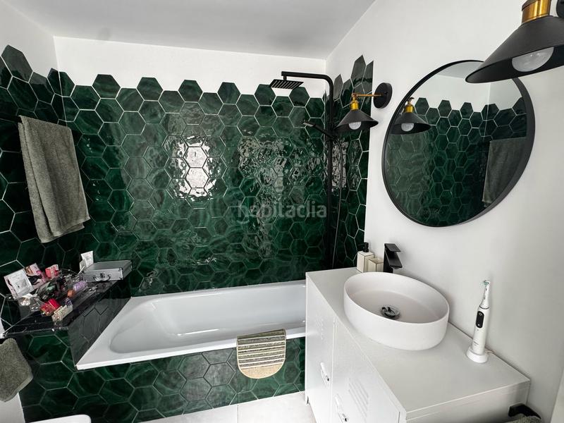 Foto fae12512-e630-4995-adc2-7ae3be177321. Planta baixa a Barrio del Nervión Sevilla