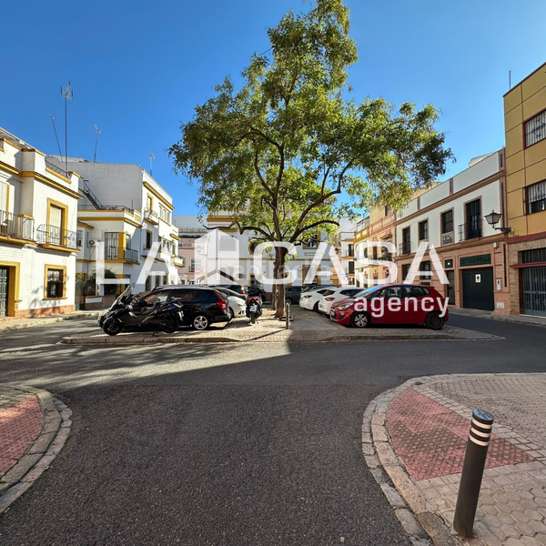 Foto aaf860aa-93fb-4638-b1eb-62ea5e8de930. Loft in Cruz Roja Sevilla