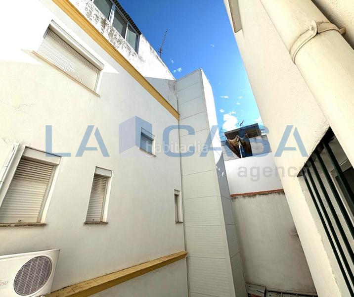 Foto 1857d84e-afe8-4a27-8567-ddf39a7ce50a. Haus mit parking in San Carlos - San José Sevilla