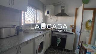 Appartement à Bajadilla - Fuente Nueva. Acogedor piso de 2 dormitorios con azotea privada en san bernabé
