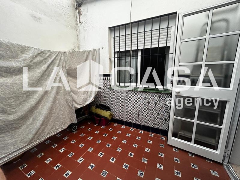 Foto 4c79d69f-7288-4b11-b6d4-d171d2a3062e. Reihenhaus mit pool in Avenida de Europa Montequinto