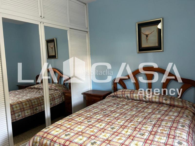 Foto bb4ac7c3-9f45-4b6c-bedc-ba6afc0e1ae6. Reihenhaus mit pool in Avenida de Europa Montequinto