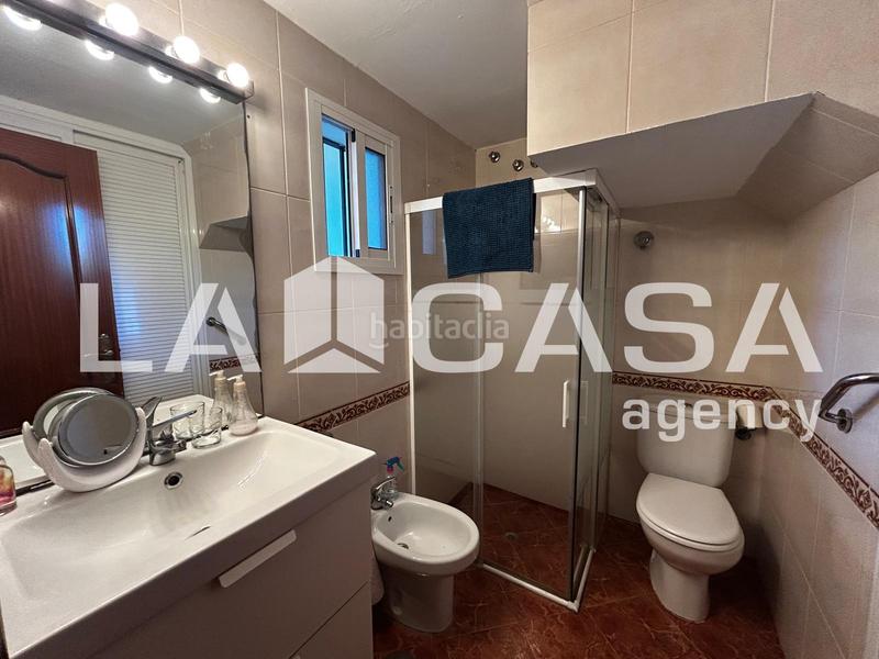 Foto bd5f1850-3603-4cdc-b864-e607b6e59cd3. Reihenhaus mit pool in Avenida de Europa Montequinto