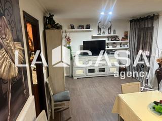 Appartement à Centro - Doña Mercedes. Piso reformado en planta baja con patio en barriada del rocío