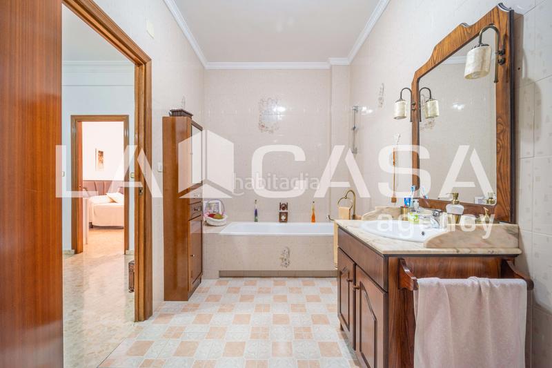 Foto 88521a78-b59f-479f-bf80-5a6b6226f1f6. Casa amb calefacció a El Arenal - La Pólvora Dos Hermanas