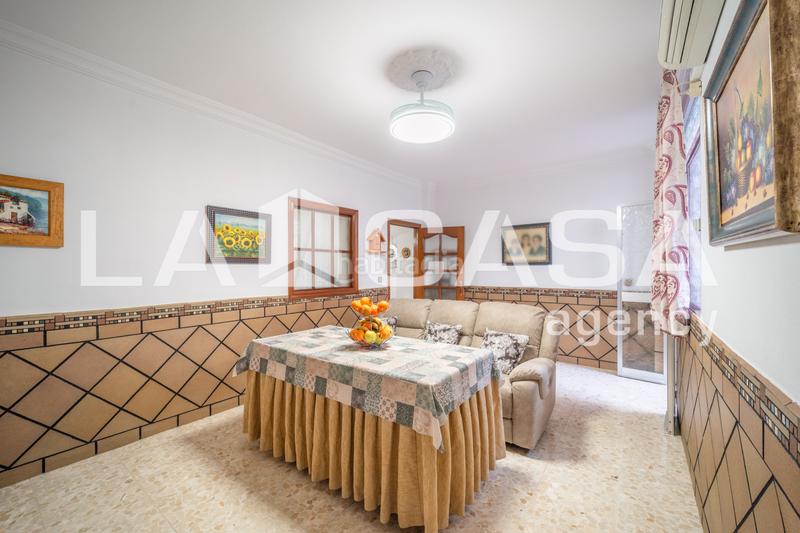 Foto 8d53f7e0-67d5-45d8-befb-d21cb94742a3. Casa amb calefacció a El Arenal - La Pólvora Dos Hermanas