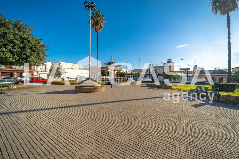 Foto ee5b6ce1-2629-48bf-b260-b8e012786387. Casa amb calefacció a El Arenal - La Pólvora Dos Hermanas