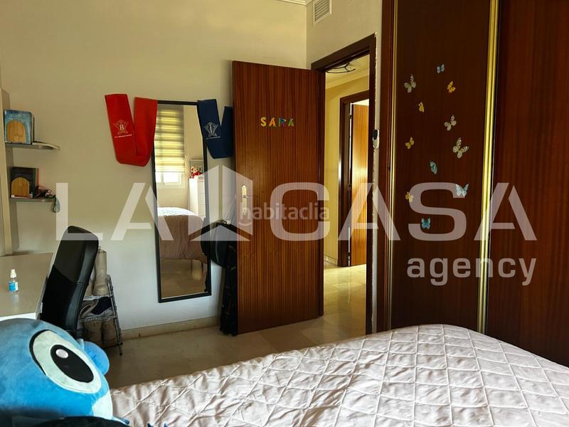 Foto a90f639c-20be-4e88-b9dc-4aaa50435046. Maison jumelée avec parking piscine dans Condequinto Montequinto