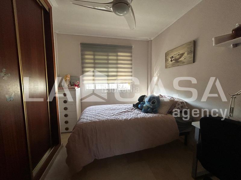Foto f7fcf817-248a-48a8-89eb-51ede71d13cc. Maison jumelée avec parking piscine dans Condequinto Montequinto