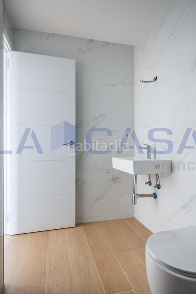 Foto 216a4cc9-d924-4bd3-8515-df6b770c6124. Planta baixa a Cruz Roja Sevilla